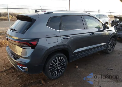 2025 Volkswagen Taos 1.5T Se из США, поврежденный, VIN 3VVSC7B2XSM017252
